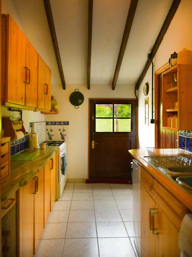 Carhaix Cottage Landeleau Экстерьер фото
