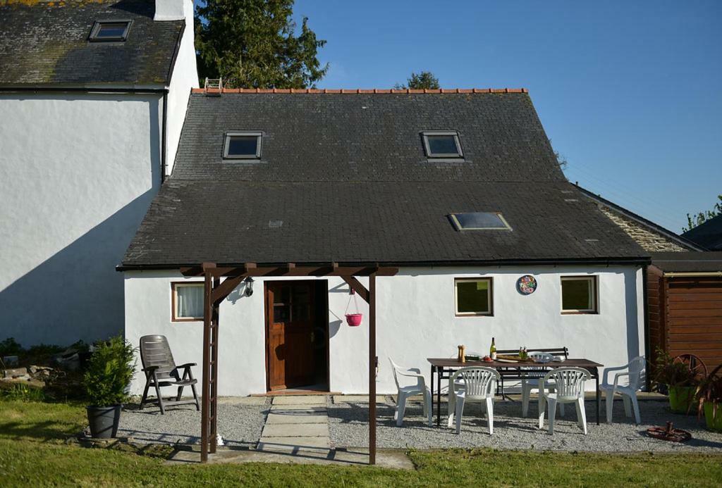 Carhaix Cottage Landeleau Экстерьер фото